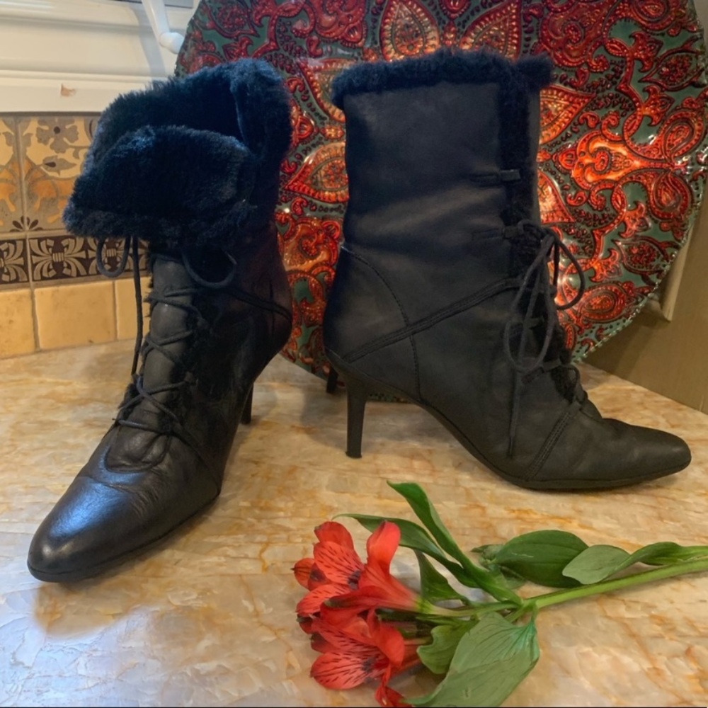 ♥️ Sexy Lace-Up Faux Leather & Fur Ankle Boots ♥️ Size 10